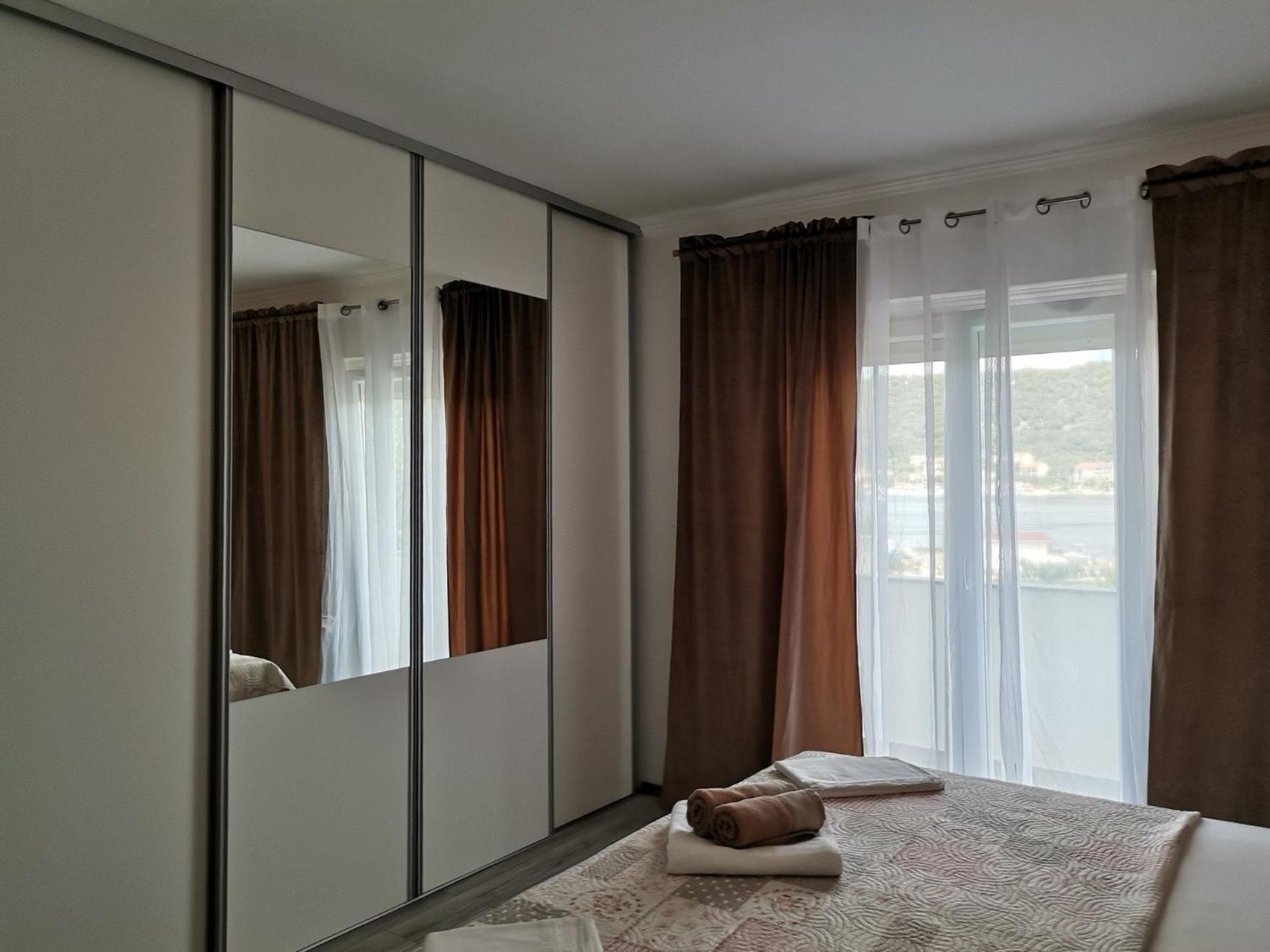 Family Friendly Apartments With A Swimming Pool Supetarska Draga - Donja, Rab - 2019 Pokój zdjęcie
