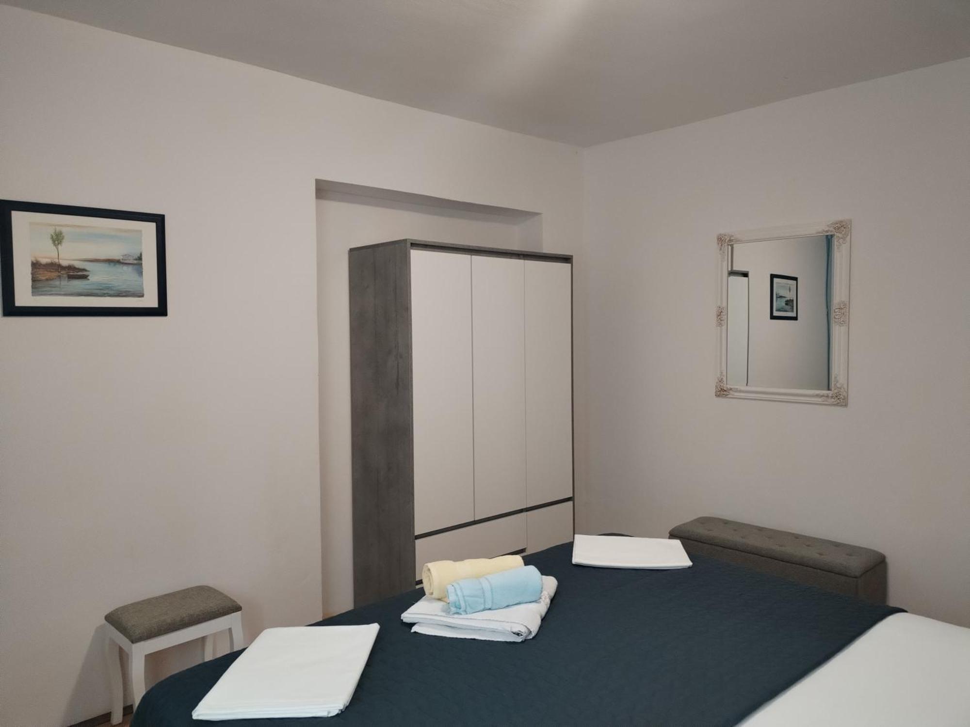 Family Friendly Apartments With A Swimming Pool Supetarska Draga - Donja, Rab - 2019 Pokój zdjęcie